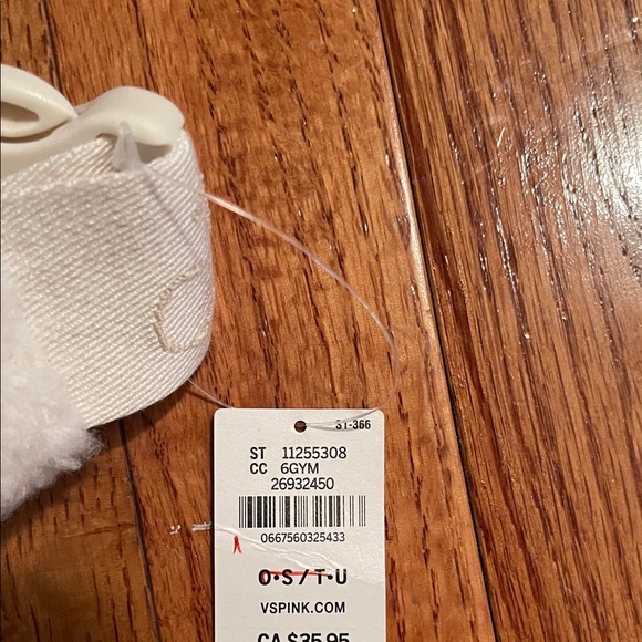 PINK Victoria's Secret Cream Sherpa Fanny Pack - Picture 2 of 8